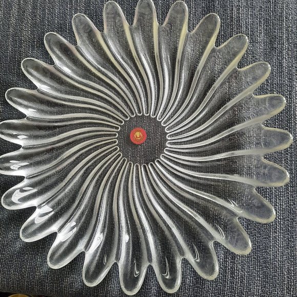 Vintage Waltherglas collection Germany Frosted Glass Petal Serving Dish - Picture 1 of 4